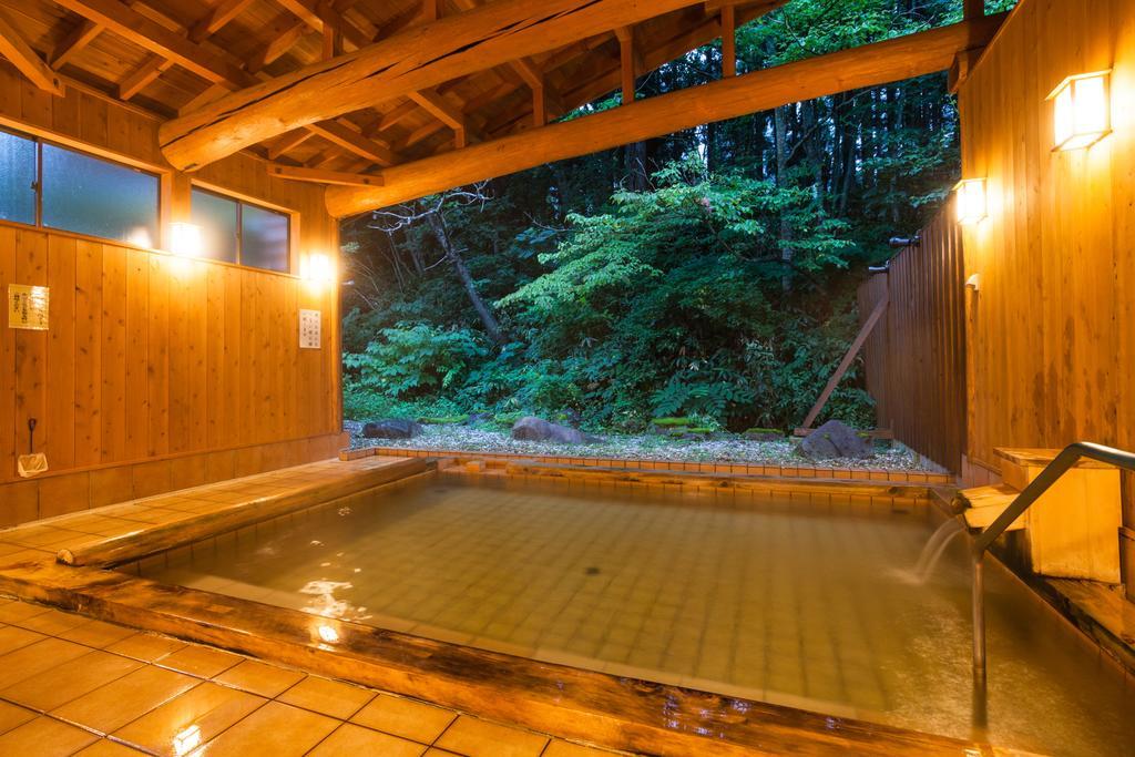 Hotel Mikunitoge Onsen Oyado Honjin Juzawa Exteriér fotografie